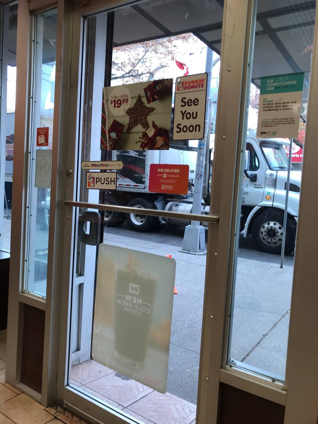 Dunkin Donuts | cafe | 7111 3rd Ave, Brooklyn, NY 11209, USA | 7187483294 OR +1 718-748-3294