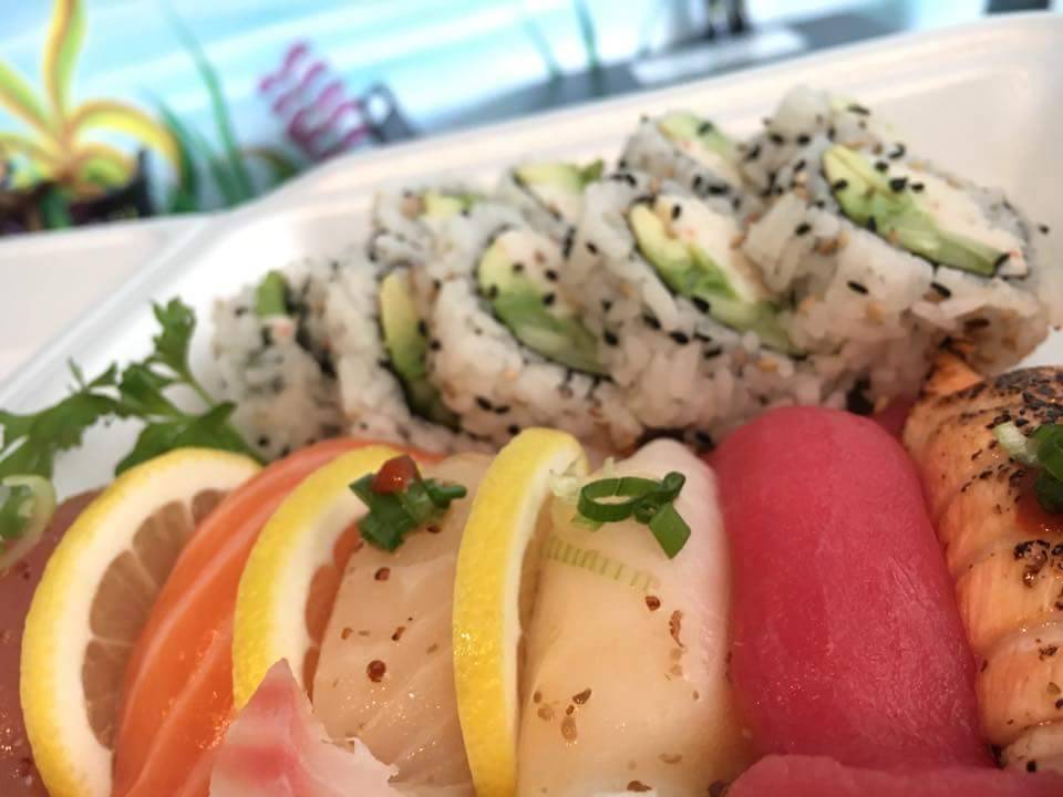 Sushi Plus | restaurant | 27170 Lakeview Dr, Helendale, CA 92342, USA | 7602455511 OR +1 760-245-5511