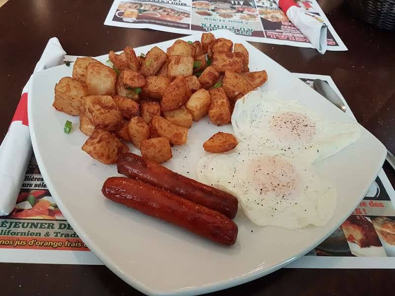 Les Glaces | restaurant | 665 1re Rue, Saint-Jean-sur-Richelieu, QC J2X 3B9, Canada | 4503475450 OR +1 450-347-5450