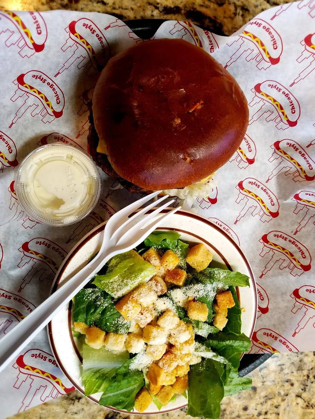 Tom & Jerrys | meal takeaway | 6359 W Montrose Ave, Chicago, IL 60634, USA | 7732821111 OR +1 773-282-1111