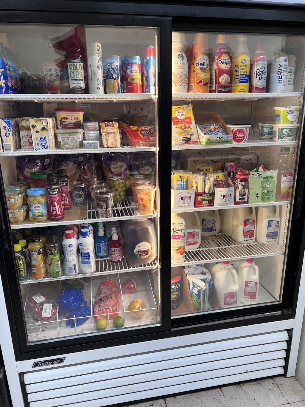 Fall River Market | restaurant | 414 Merchants Ave, Fall River, KS 67047, USA | 6206584615 OR +1 620-658-4615