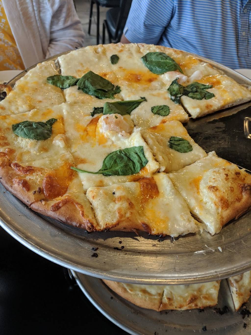 Pizo & Foz Urban Pizza Kitchen | restaurant | 4100 E Bristol St, Elkhart, IN 46514, USA | 5742271337 OR +1 574-227-1337