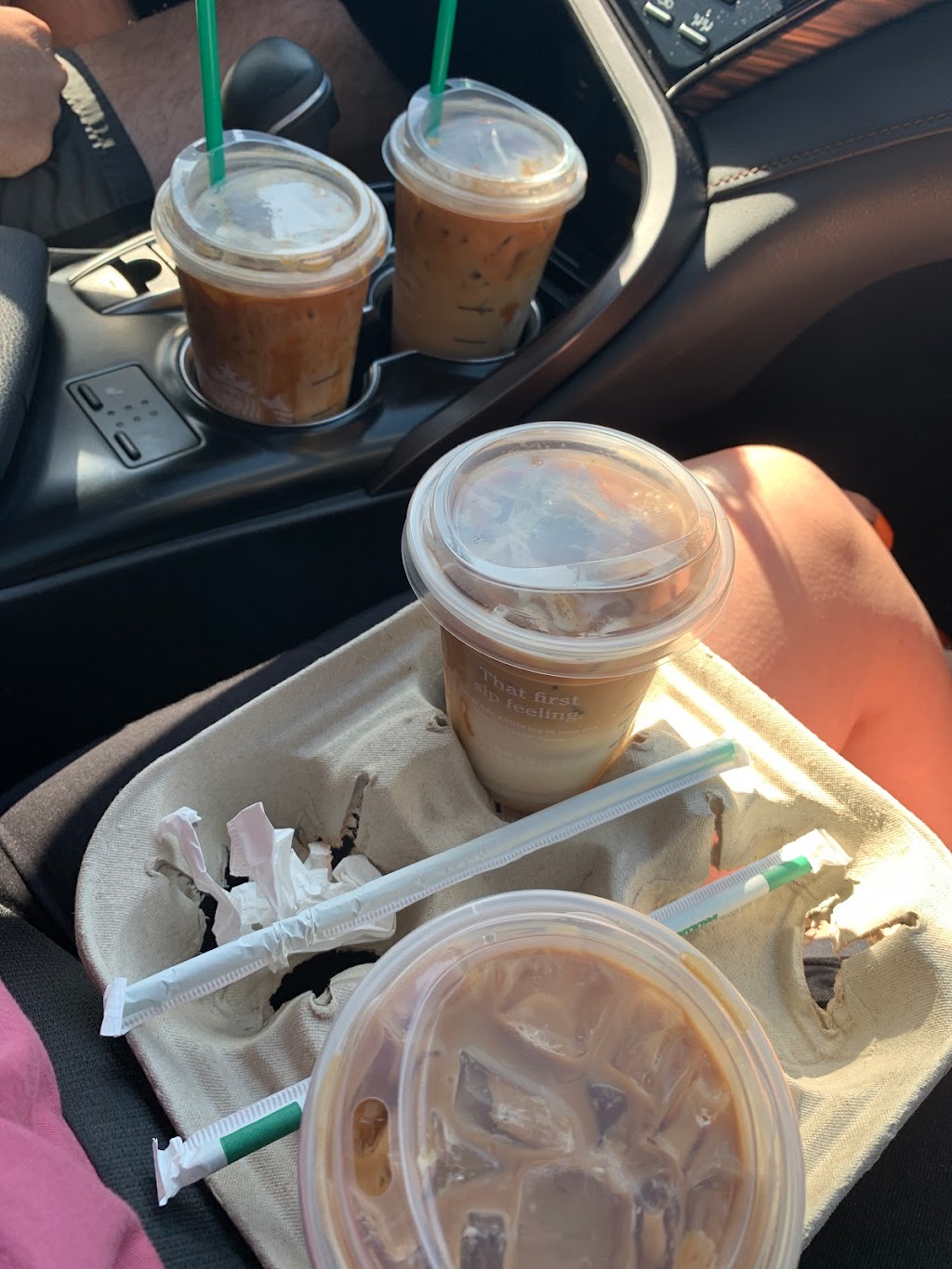 Starbucks | cafe | 1261 S Sanderson Ave, Hemet, CA 92545, USA | 9513388878 OR +1 951-338-8878