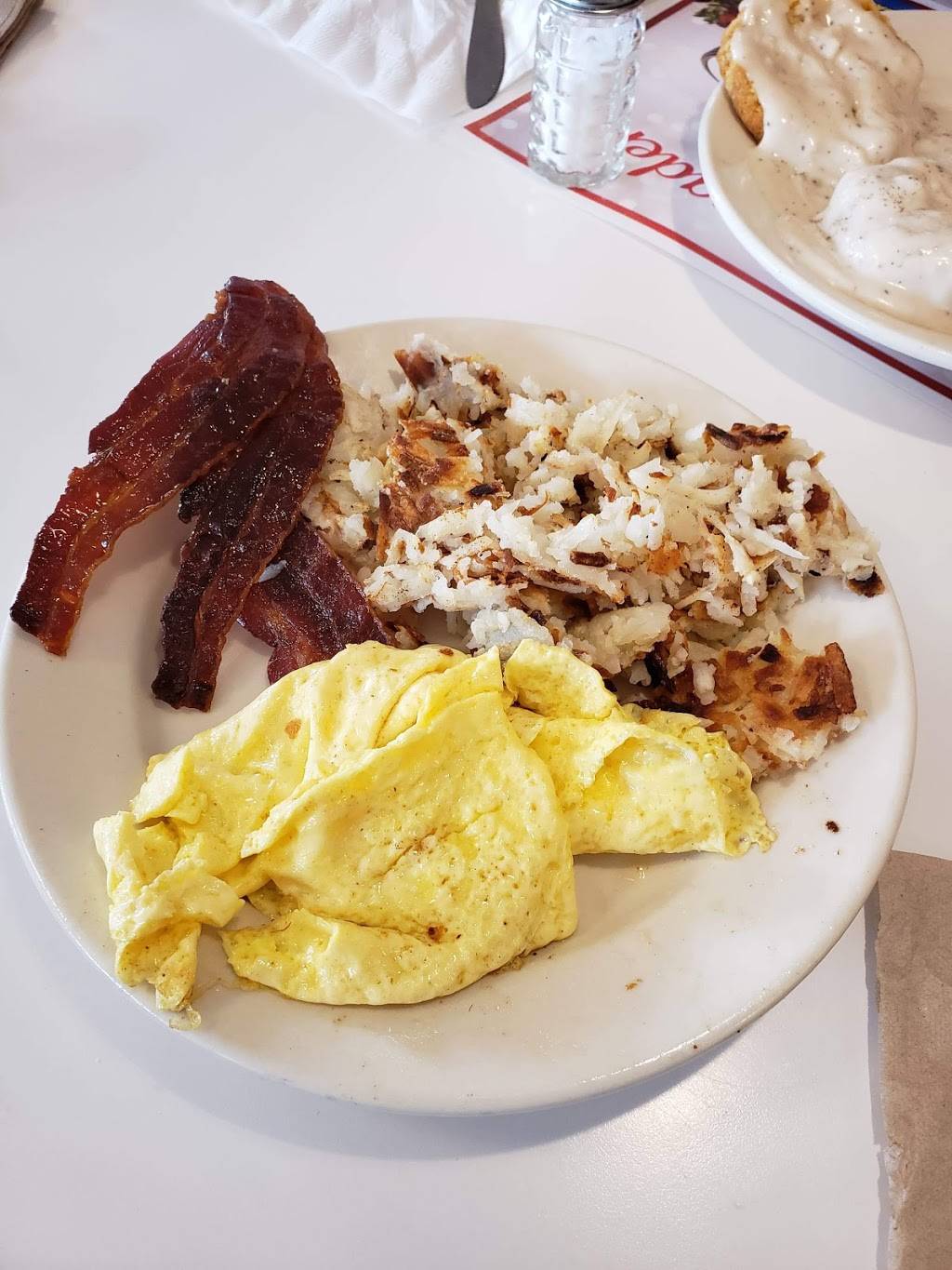 Steak n Shake | restaurant | 1925 W Dorothy Ln, Moraine, OH 45439, USA | 9372999140 OR +1 937-299-9140