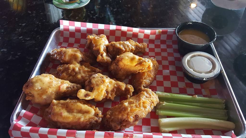 Stevie Tomatos Sports Page | restaurant | 814 Pine Island Rd, Cape Coral, FL 33991, USA | 2395737877 OR +1 239-573-7877