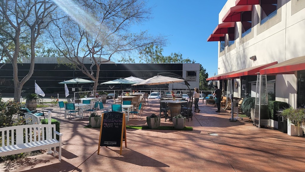 Charlie and Friends | restaurant | 7590 Glenoaks Blvd, Burbank, CA 91504, USA | 3235551234 OR +1 323-555-1234