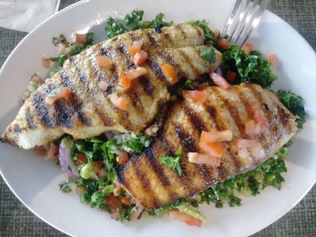 California Fish Grill | restaurant | 24201 Valencia Blvd, Valencia, CA 91355, USA | 6612911518 OR +1 661-291-1518