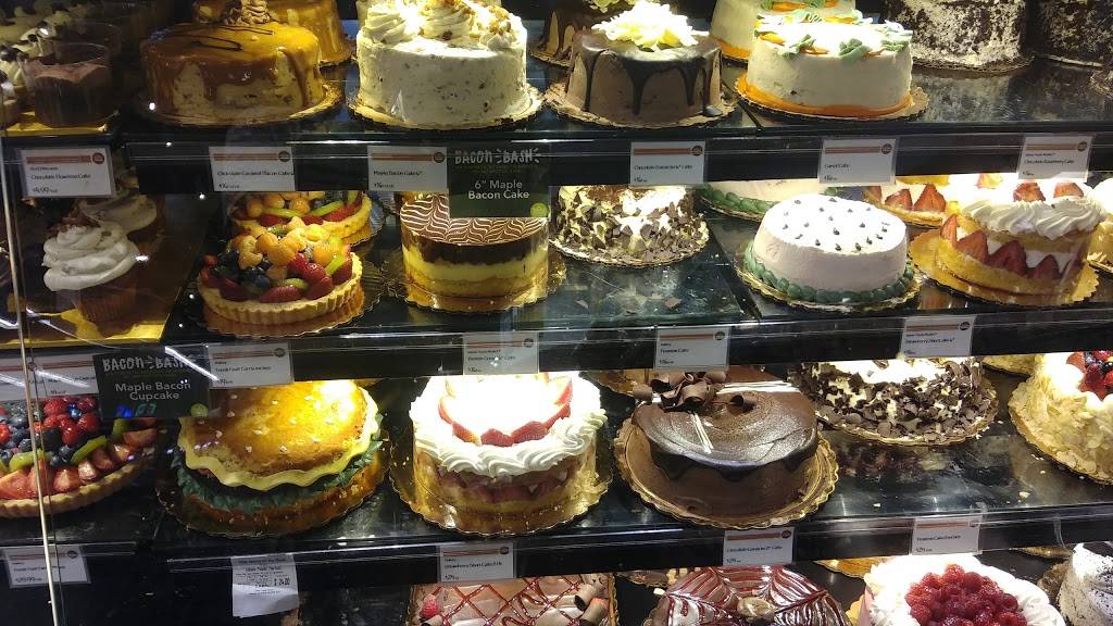 Valencia Crossroads | shopping mall | 24120, 24290 Valencia Blvd, Valencia, CA 91355, USA | 2135532200 OR +1 213-553-2200