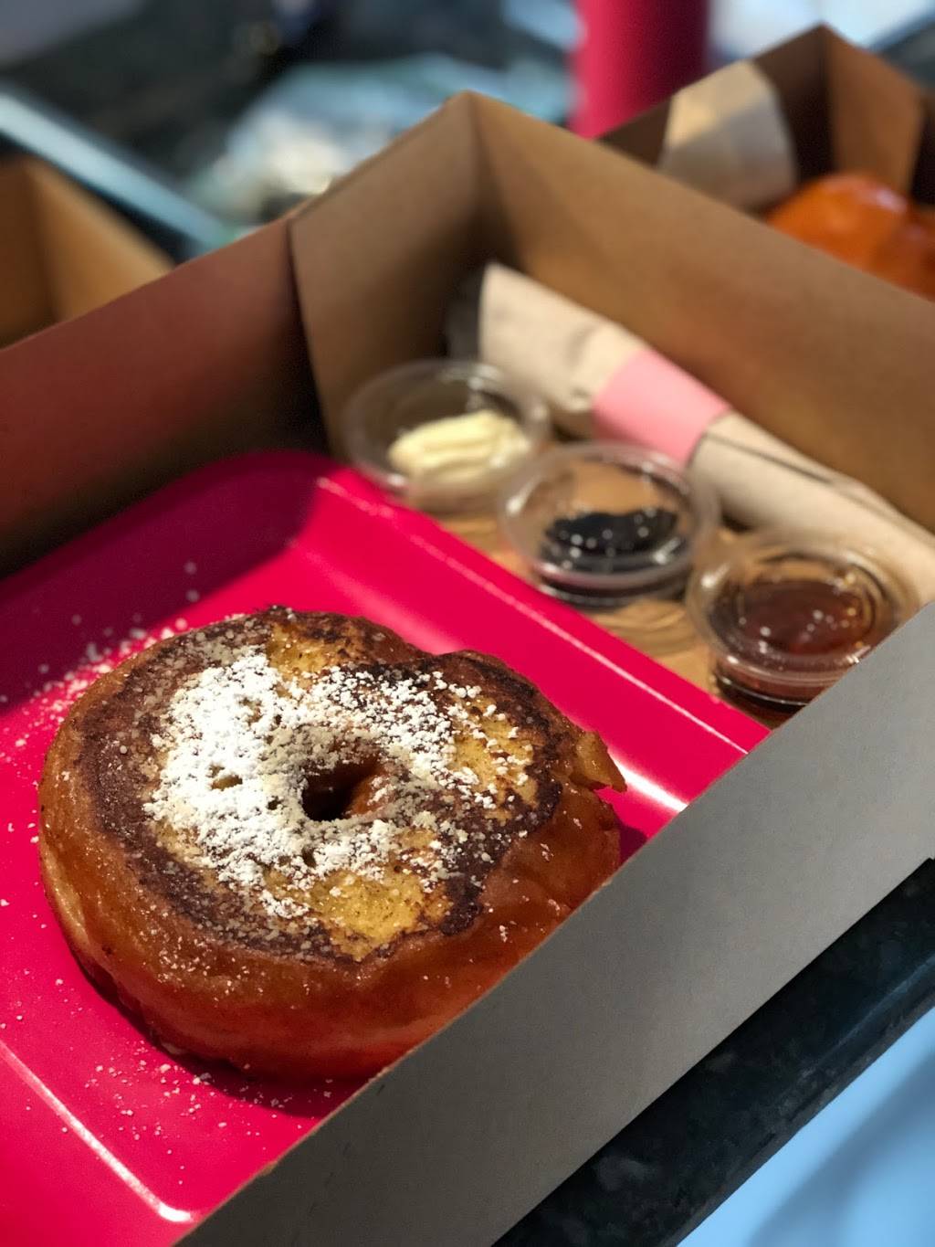 Donut Bar | restaurant | 1380 Garnet Ave, San Diego, CA 92109, USA | 8589002012 OR +1 858-900-2012