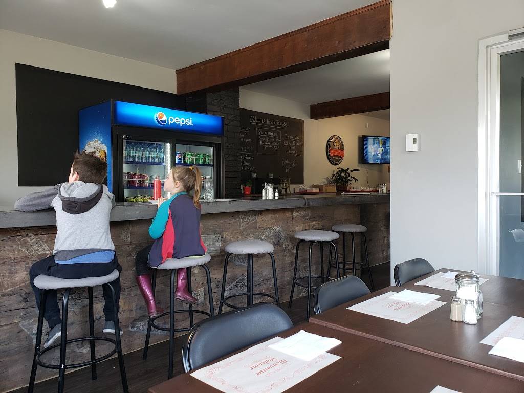 Bistro Belvédère | restaurant | 1295 Rue Belvédère S, Sherbrooke, QC J1H 4E2, Canada | 8197915588 OR +1 819-791-5588