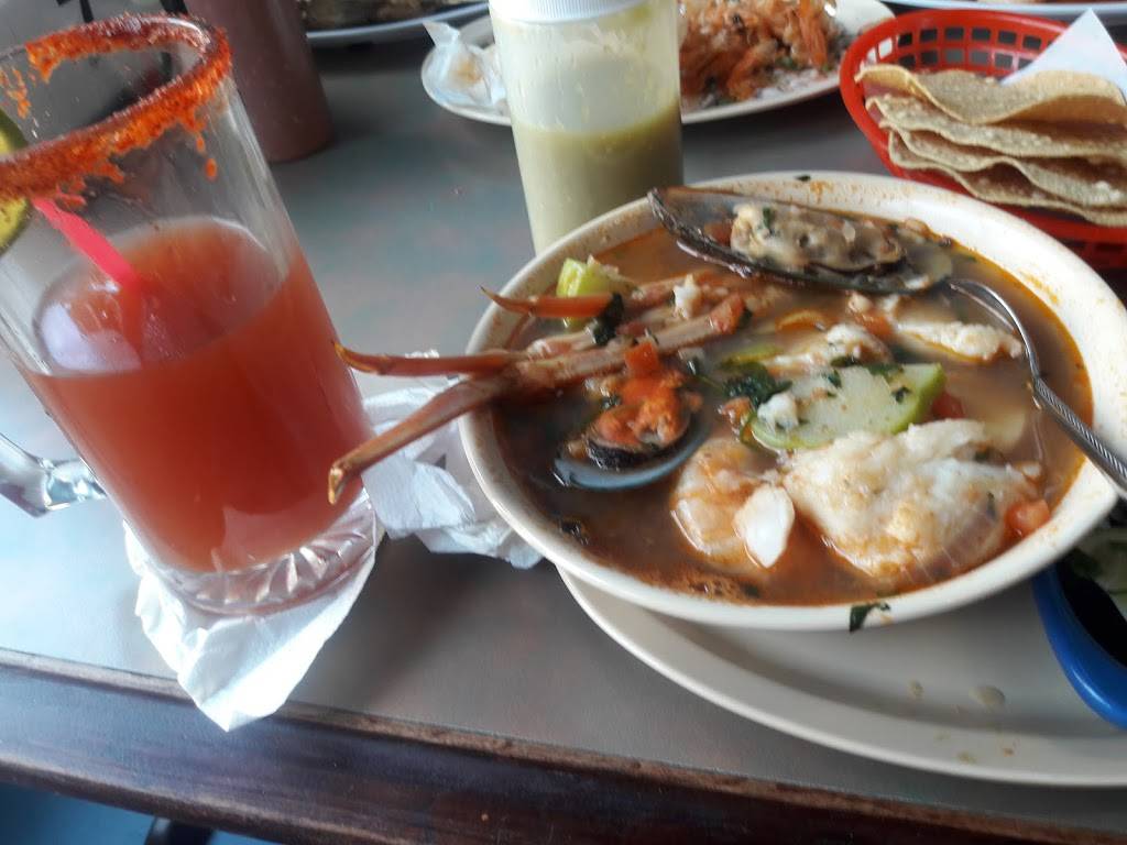 La Perla del Mar 2 | restaurant | 11401 Steele St S #101, Tacoma, WA 98444, USA | 2065192546 OR +1 206-519-2546