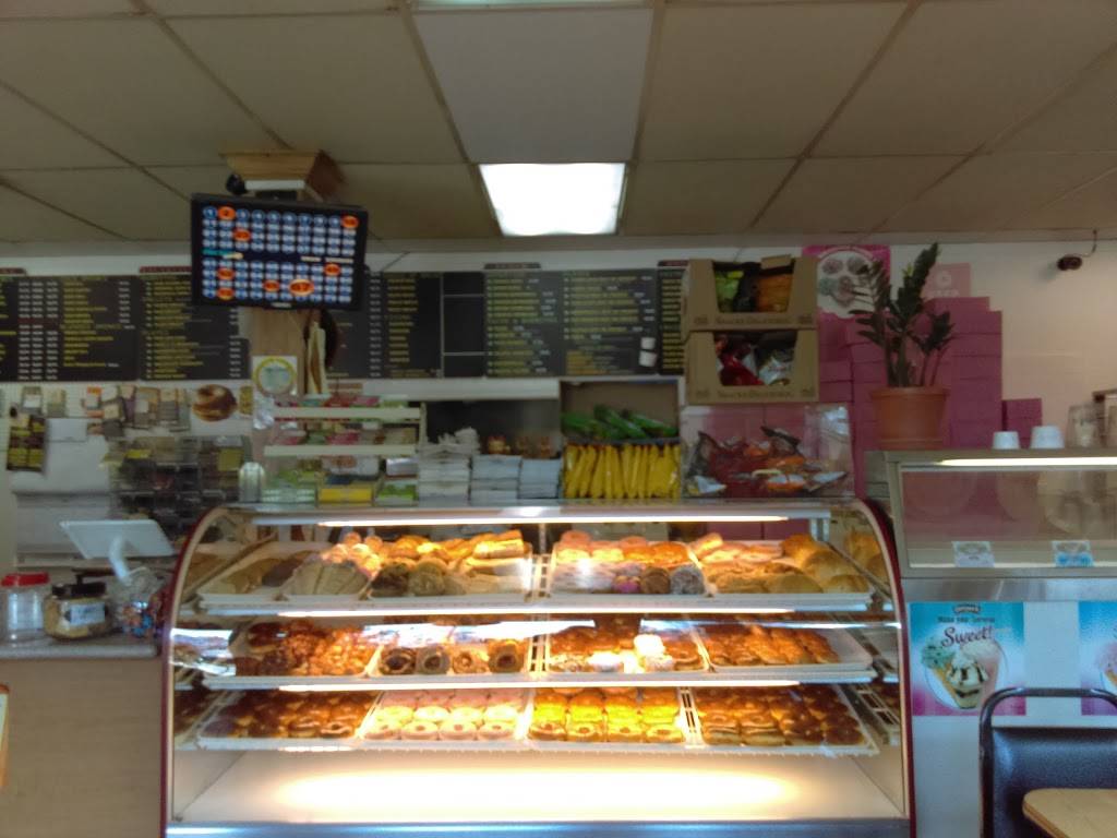 Donut Delite | bakery | 732 Willow Rd, Menlo Park, CA 94025, USA | 6503229789 OR +1 650-322-9789