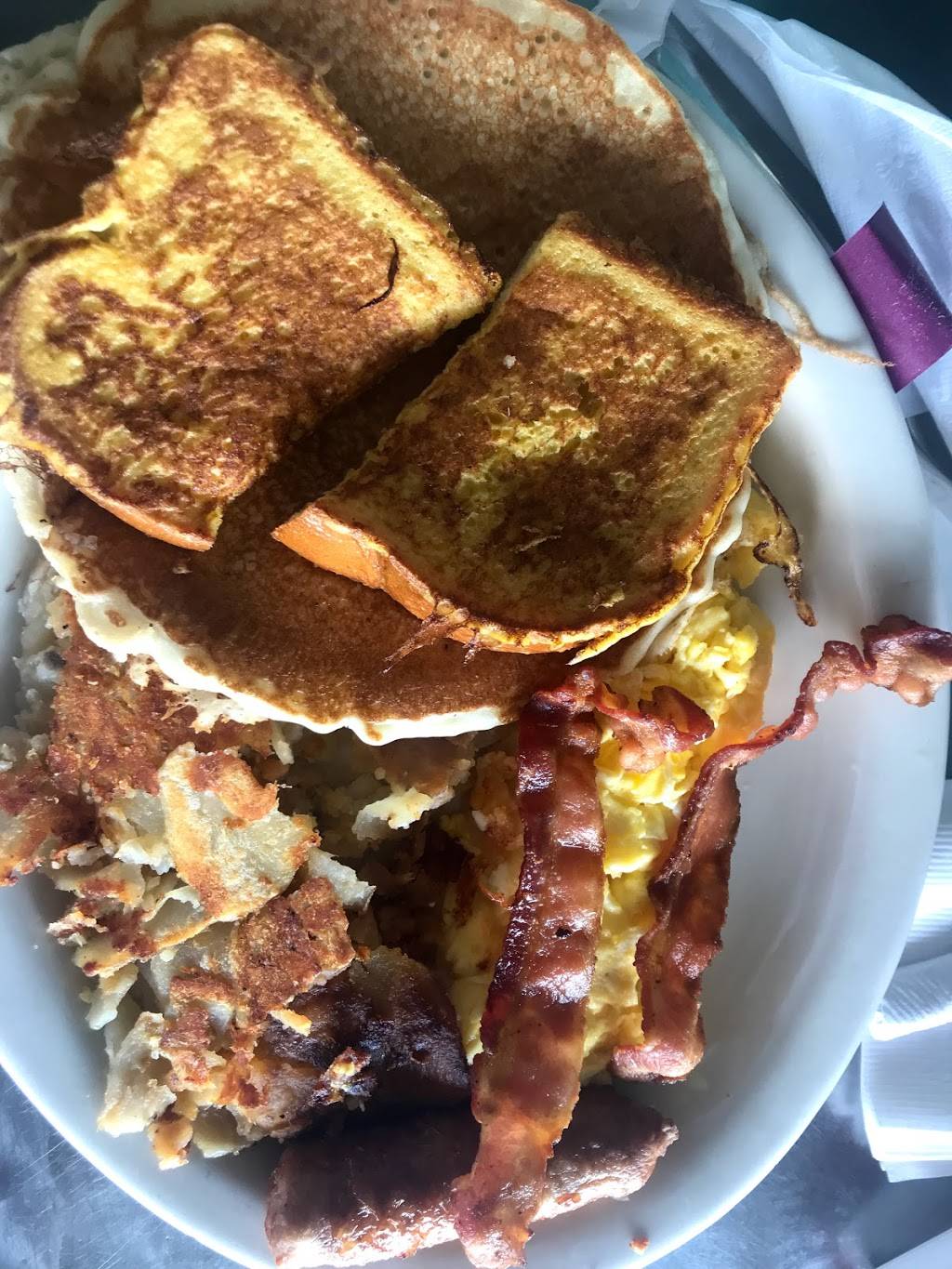 GFS Restaurant and Catering | restaurant | 7710 FL-544 E, Winter Haven, FL 33881, USA | 8634228833 OR +1 863-422-8833