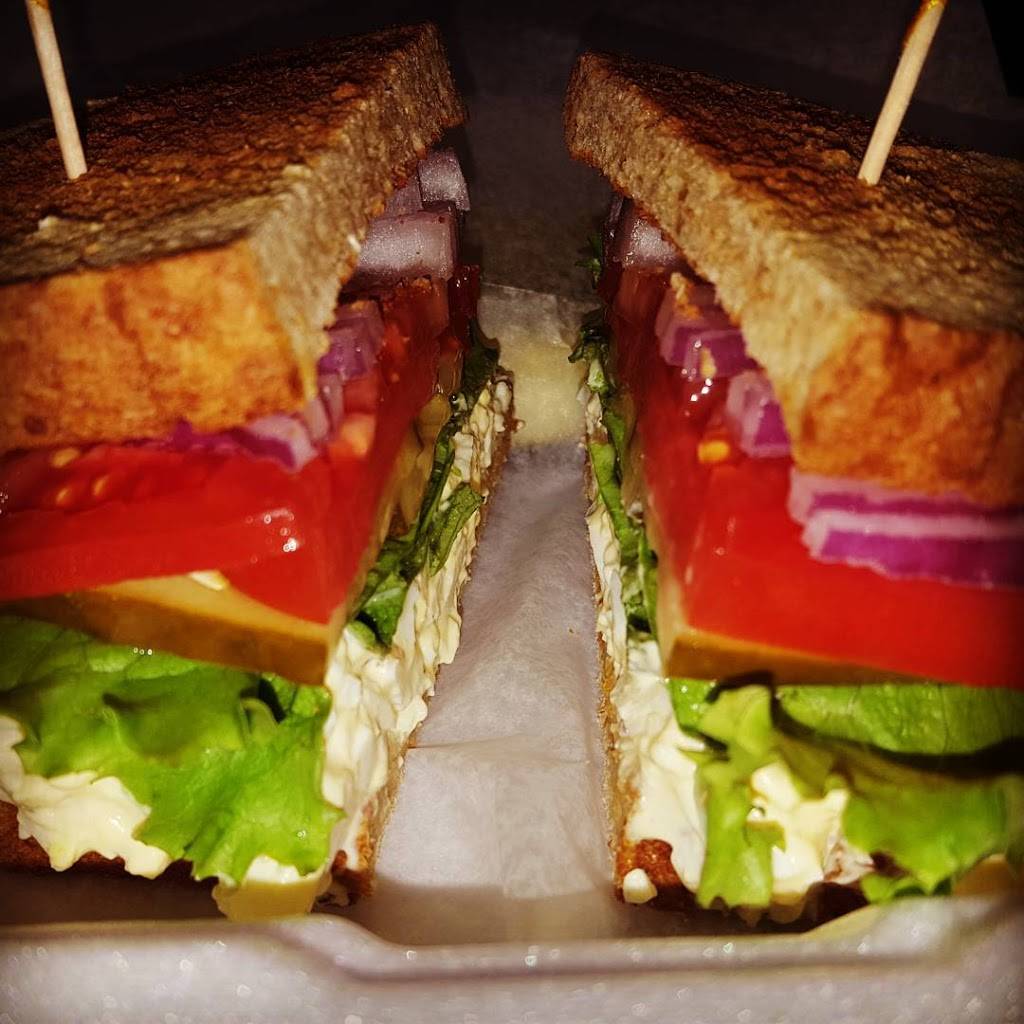 B Towne Coffee Co | cafe | 440 12th St W, Bradenton, FL 34205, USA | 9417453100 OR +1 941-745-3100