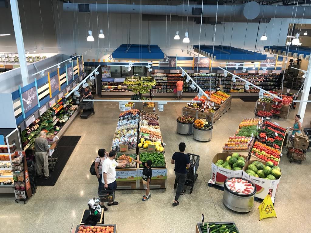 Farm House Restaurant | restaurant | 2029 S Neil St, Champaign, IL 61820, USA | 2173557878 OR +1 217-355-7878