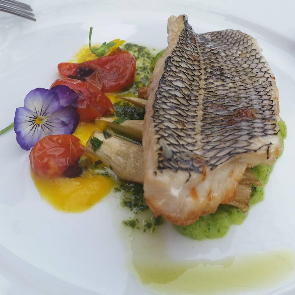 La Voile | restaurant | 261 Newbury St, Boston, MA 02116, USA | 6175874200 OR +1 617-587-4200