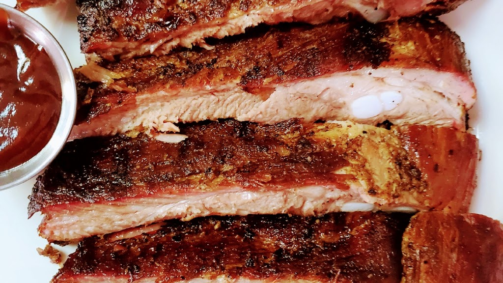 Mcneals BBQ Shack | restaurant | 1209 Arlington Ave, Davenport, IA 52803, USA | 5636393277 OR +1 563-639-3277