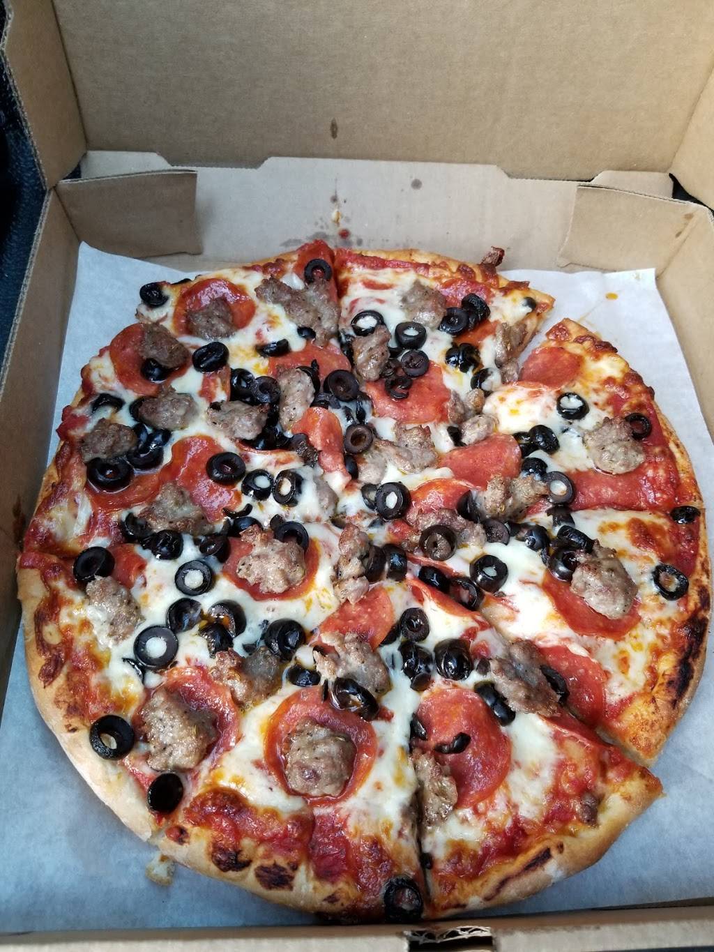 Rock Creek Pizza Shoppe | restaurant | 3038 E Water St, Rock Creek, OH 44084, USA | 4405635584 OR +1 440-563-5584