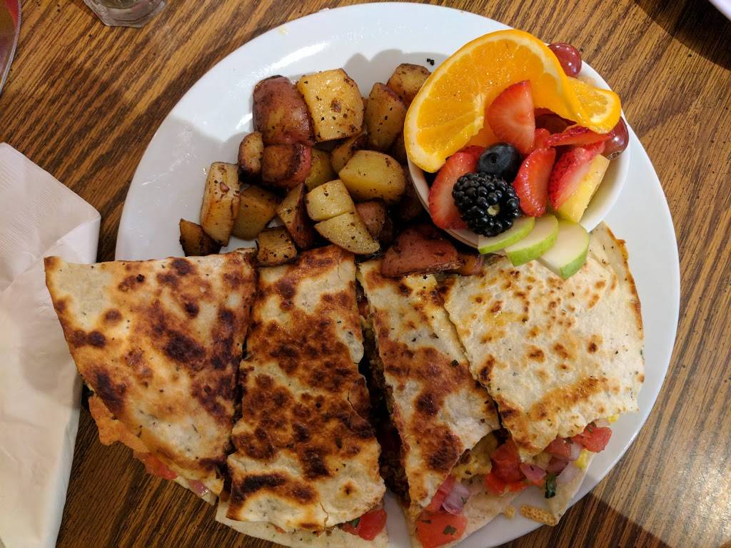 Big Bean Breakfast Cafe | restaurant | 118 Main St, Newmarket, NH 03857, USA | 6036598600 OR +1 603-659-8600