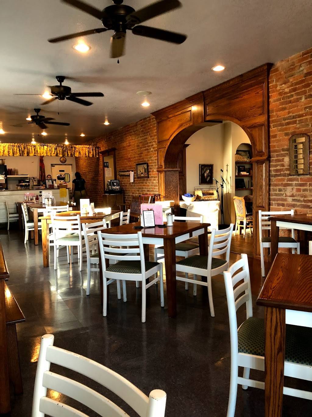 The Cornerstone Inn | restaurant | 201 5th St, Beverly, OH 45715, USA | 7409840011 OR +1 740-984-0011