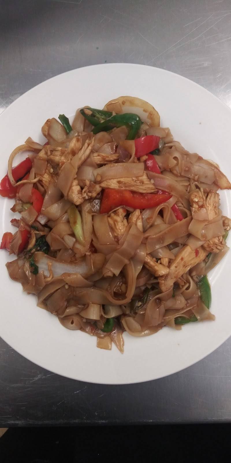 Spicy Thai Kitchen | restaurant | 52787 Hayes Rd, Shelby Charter Twp, MI 48315, USA | 5865666080 OR +1 586-566-6080