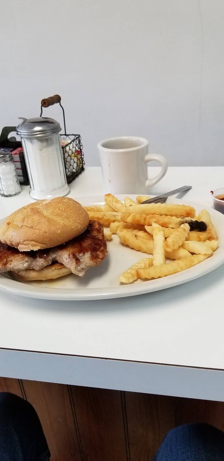 Jims Family Restaurant | restaurant | 404 McKinley Ave, Bartonville, IL 61607, USA | 3096978360 OR +1 309-697-8360