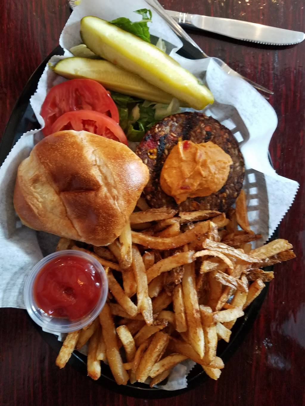 Stephens On Court | restaurant | 66 N Court St, Athens, OH 45701, USA | 7405947132 OR +1 740-594-7132