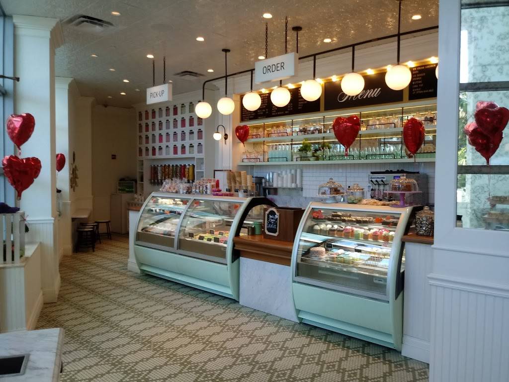 Candy & Cones | restaurant | 3555 S Ocean Dr, Hollywood, FL 33019, USA | 9546026000 OR +1 954-602-6000