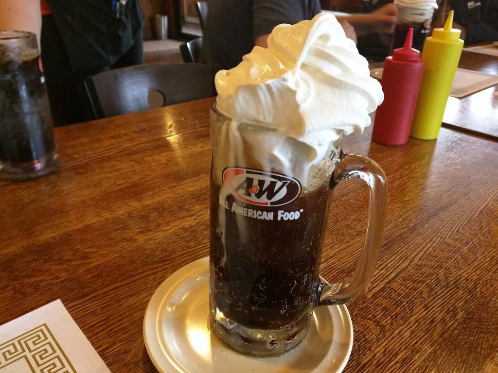 A&W Restaurant | restaurant | 21 Lake St, Frankfort, MI 49635, USA | 2313529021 OR +1 231-352-9021