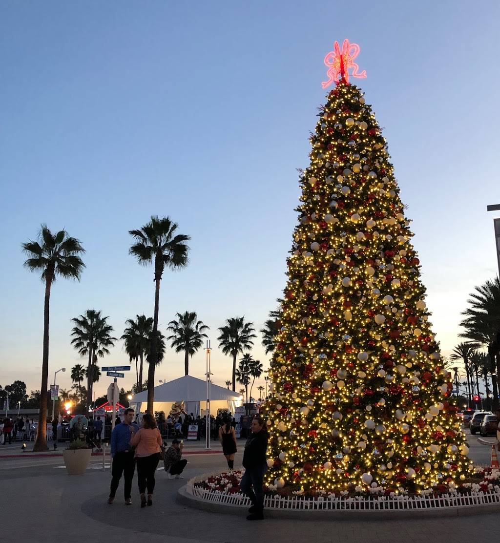 Cinemark At The Pike and XD | meal takeaway | 99 S Pine Ave, Long Beach, CA 90802, USA | 5624355754 OR +1 562-435-5754