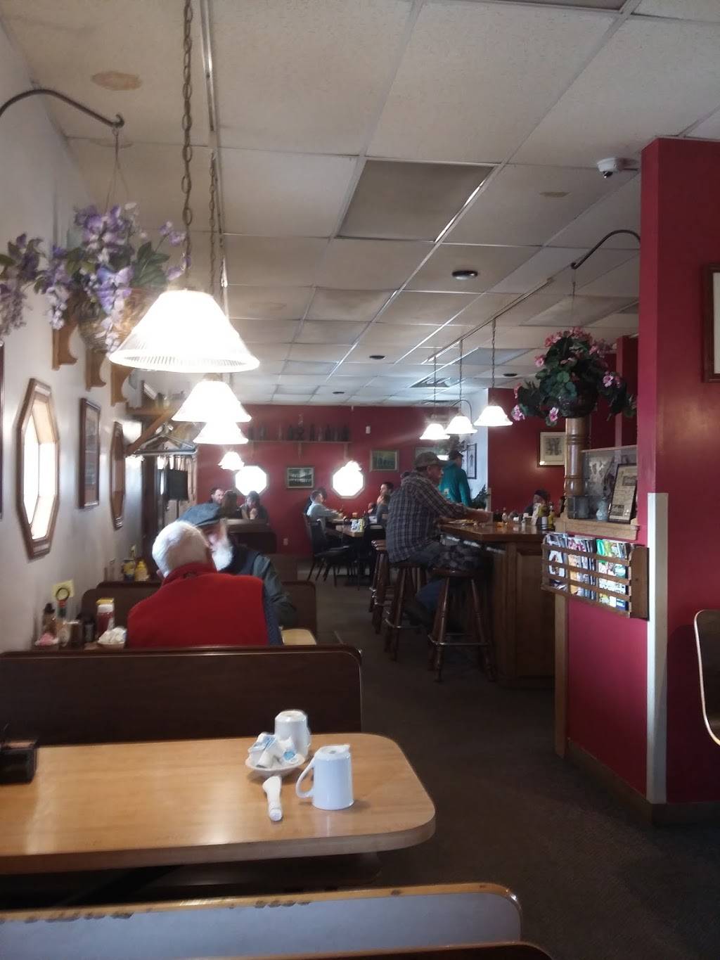 Fathers | restaurant | 7079 US-5, Bellows Falls, VT 05101, USA | 8024633909 OR +1 802-463-3909