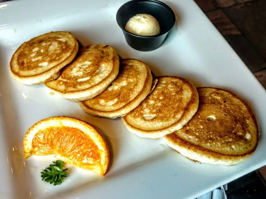 Kekes Breakfast Cafe | restaurant | 4062 Plaza Blvd #10, Gainesville, FL 32608, USA | 3527457575 OR +1 352-745-7575