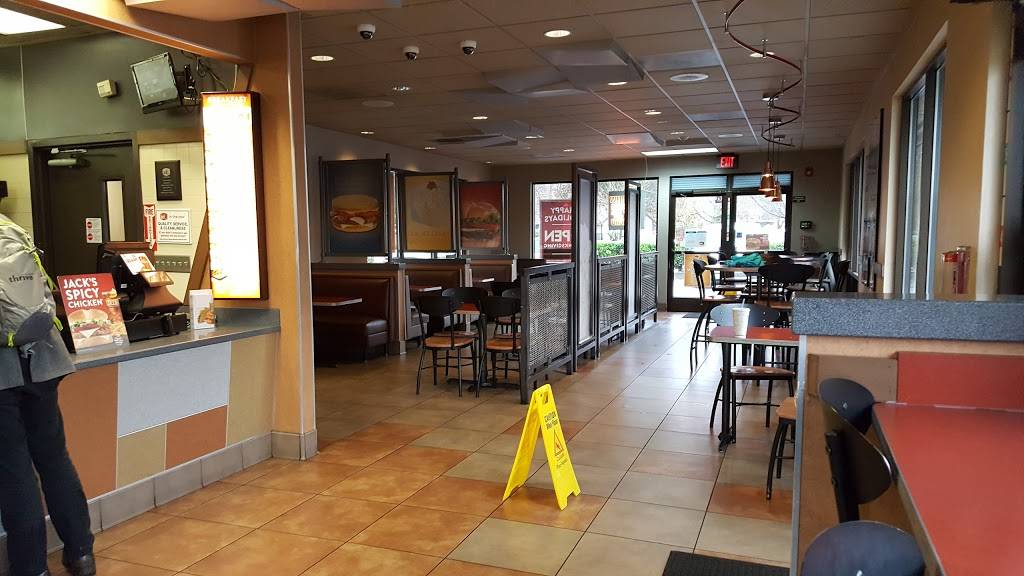 Jack in the Box | restaurant | 16400 W Valley Hwy, Tukwila, WA 98188, USA | 4252355060 OR +1 425-235-5060