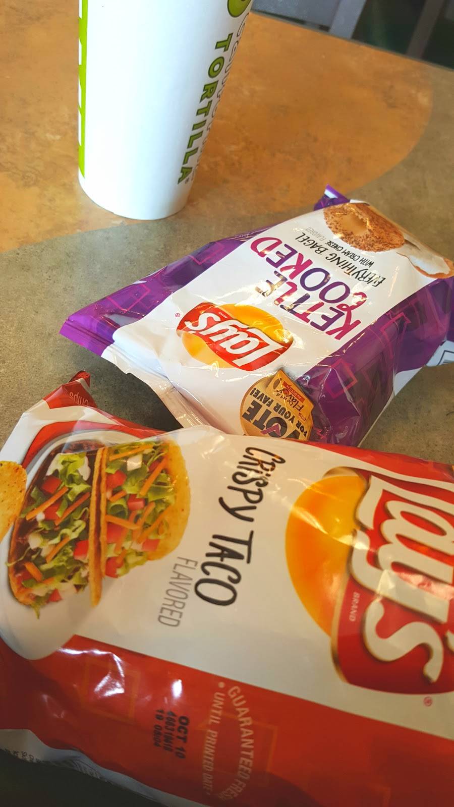 Subway | restaurant | 3674 King St, Alexandria, VA 22302, USA | 7039313700 OR +1 703-931-3700