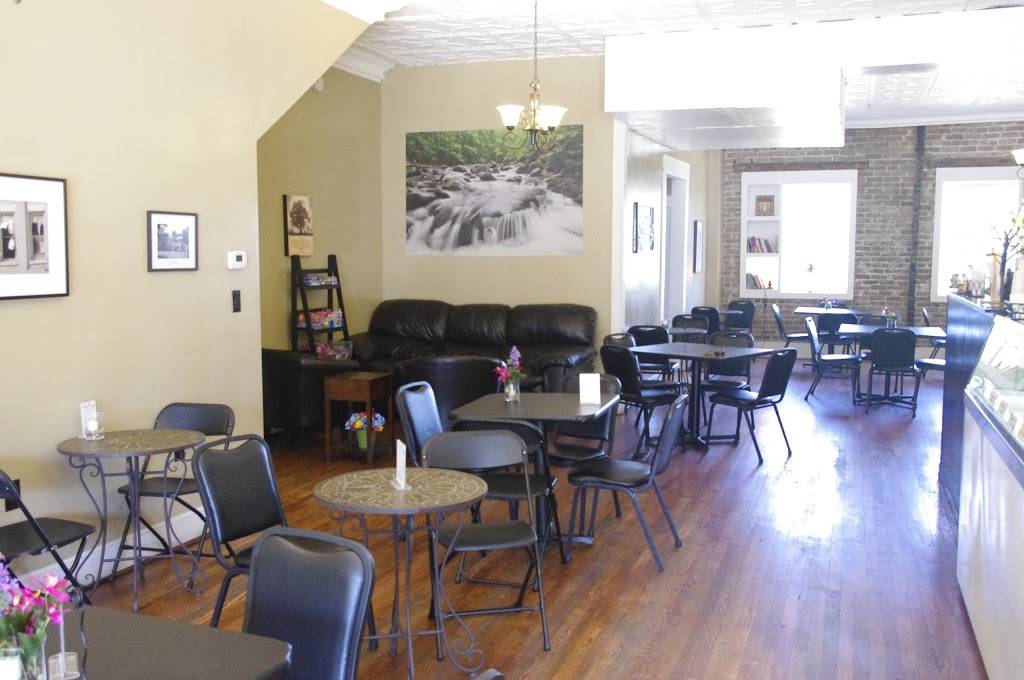 The Creek Cafe | cafe | 110 E Old Andrew Johnson Hwy, Jefferson City, TN 37760, USA | 8653089084 OR +1 865-308-9084