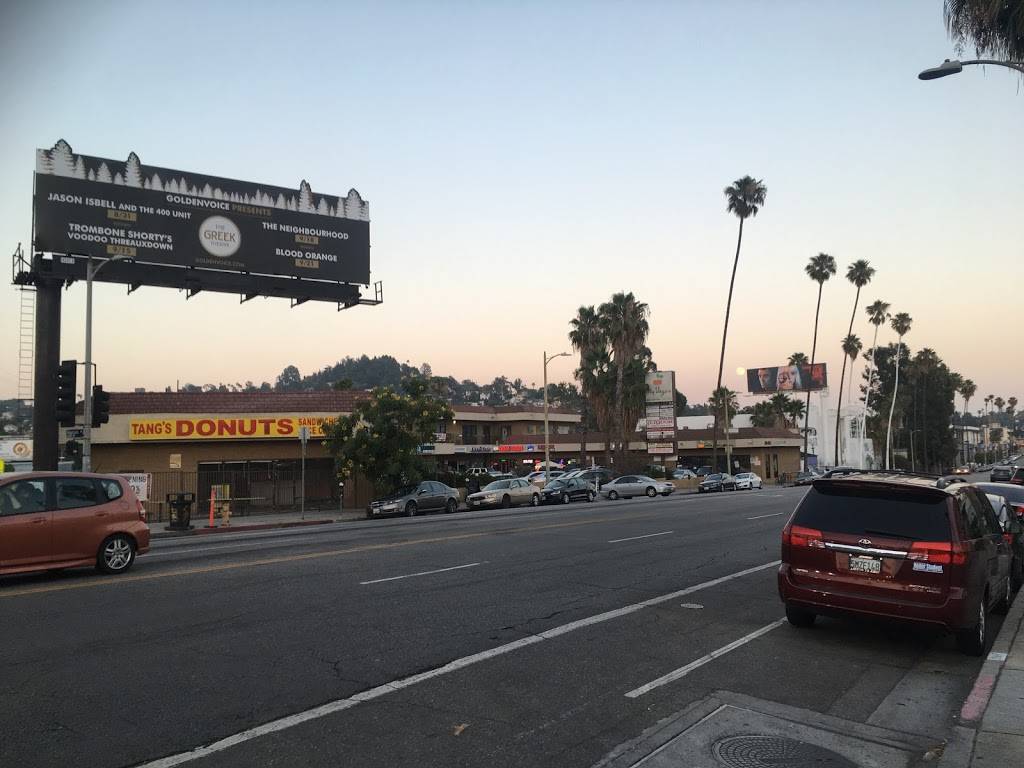 Tangs DONUTS AND COFFEE | cafe | 5831 Franklin Ave, Los Angeles, CA 90028, USA | 3234673704 OR +1 323-467-3704