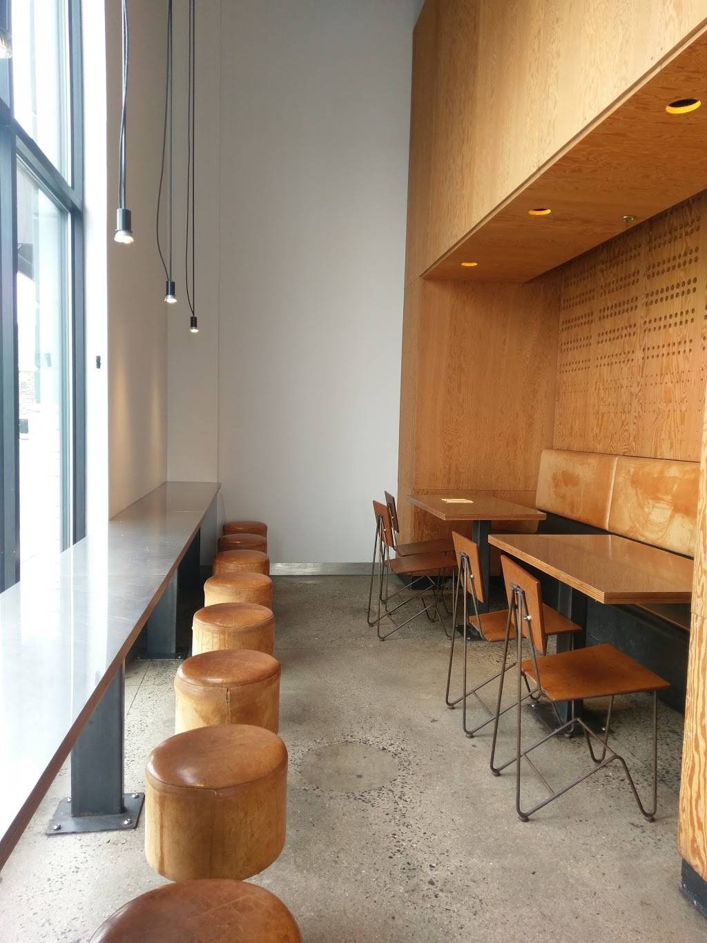 Chipotle Mexican Grill | restaurant | 837 Lehigh Lifestyle Ctr, Whitehall, PA 18052, USA | 6104659526 OR +1 610-465-9526