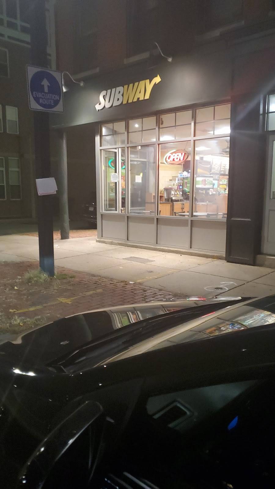 Subway | meal takeaway | 981 Tremont St, Boston, MA 02116, USA | 6179890453 OR +1 617-989-0453