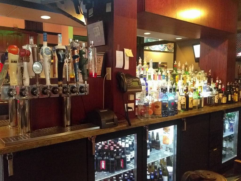 Shields Restaurant Bar Pizzeria | restaurant | 25101 Telegraph Rd, Southfield, MI 48034, USA | 2483562720 OR +1 248-356-2720