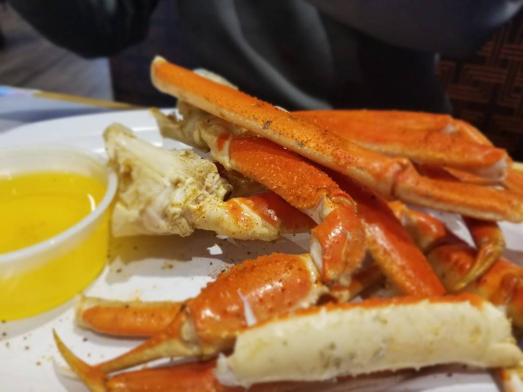 Hooters | restaurant | 2282 Weston Rd, Weston, FL 33326, USA | 9549907047 OR +1 954-990-7047