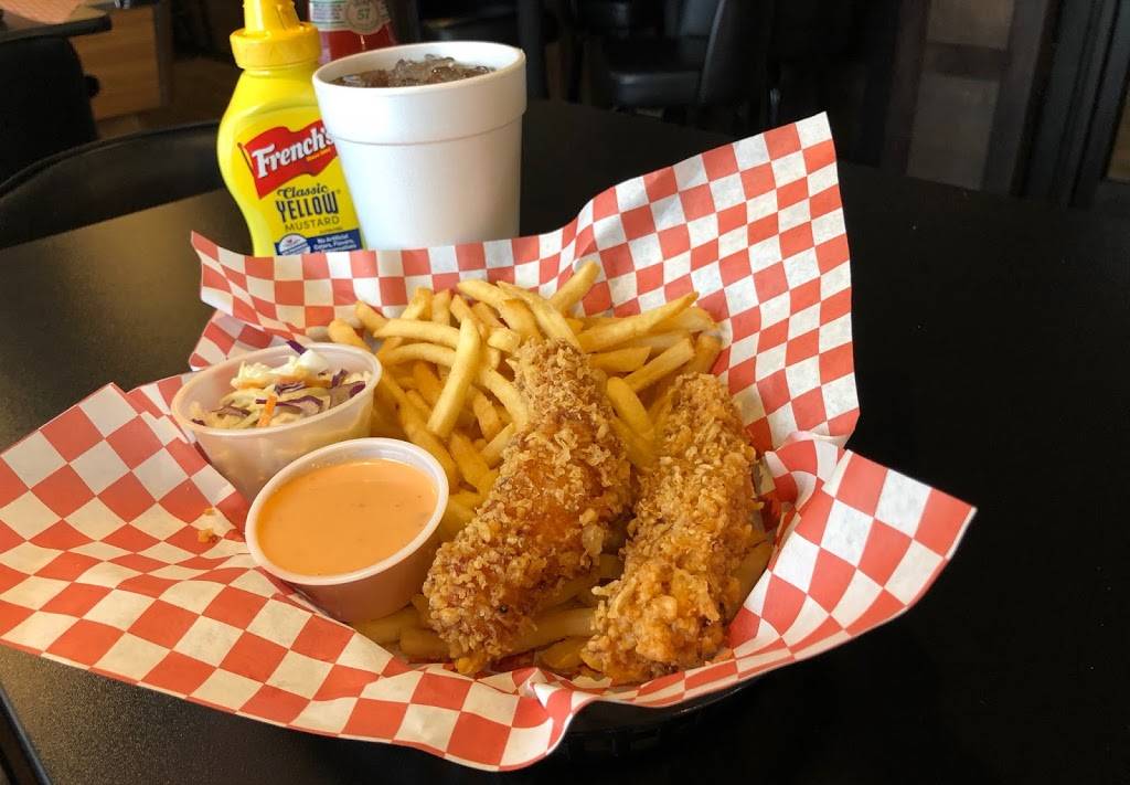 Crazy chicken sports grille | restaurant | 790 Arlington Ridge UNIT 100, Akron, OH 44312, USA | 3306452277 OR +1 330-645-2277