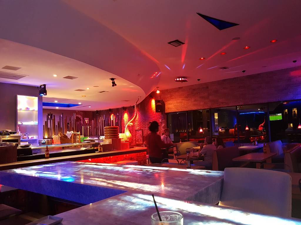 Moon Thai & Japanese | restaurant | 2818 Weston Rd, Weston, FL 33326, USA | 9543847275 OR +1 954-384-7275