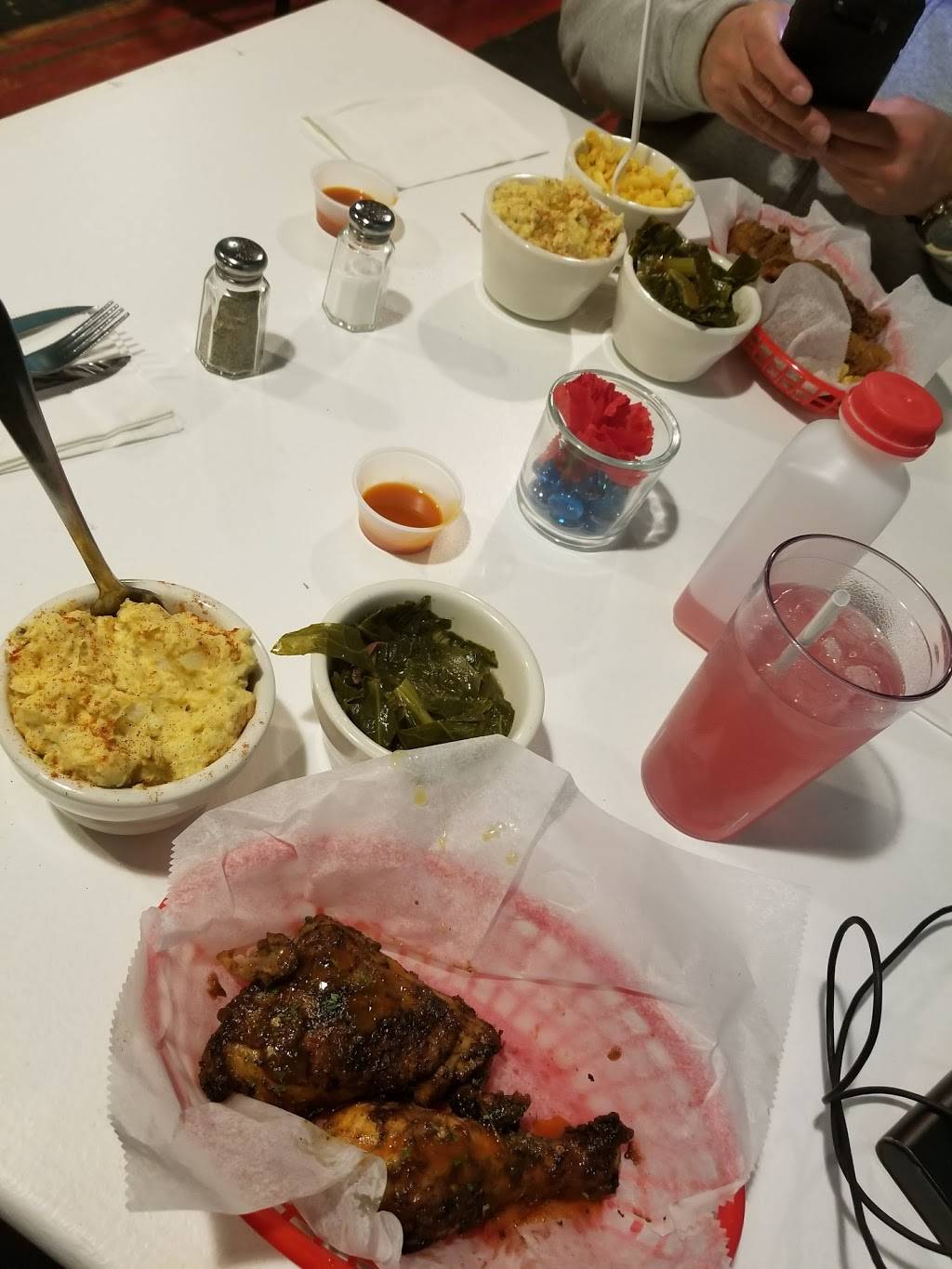 Hot Plate Soul Kitchen | restaurant | 201 E 3rd St, Bethlehem, PA 18015, USA | 6104190498 OR +1 610-419-0498