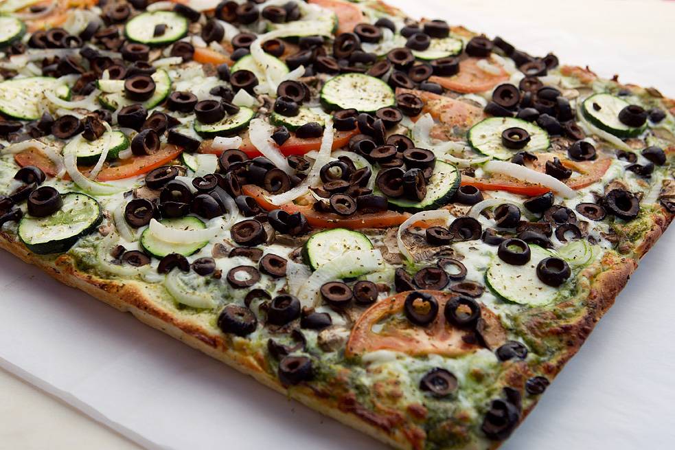 Golden Boy Pizza | meal takeaway | 1119 N Amphlett Blvd, San Mateo, CA 94401, USA | 6503152988 OR +1 650-315-2988