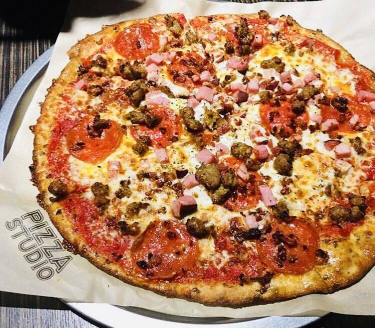 Pizza Studio | restaurant | 105 The Pond Rd Unit 100, North York, ON M3J 0K9, Canada | 6473519641 OR +1 647-351-9641