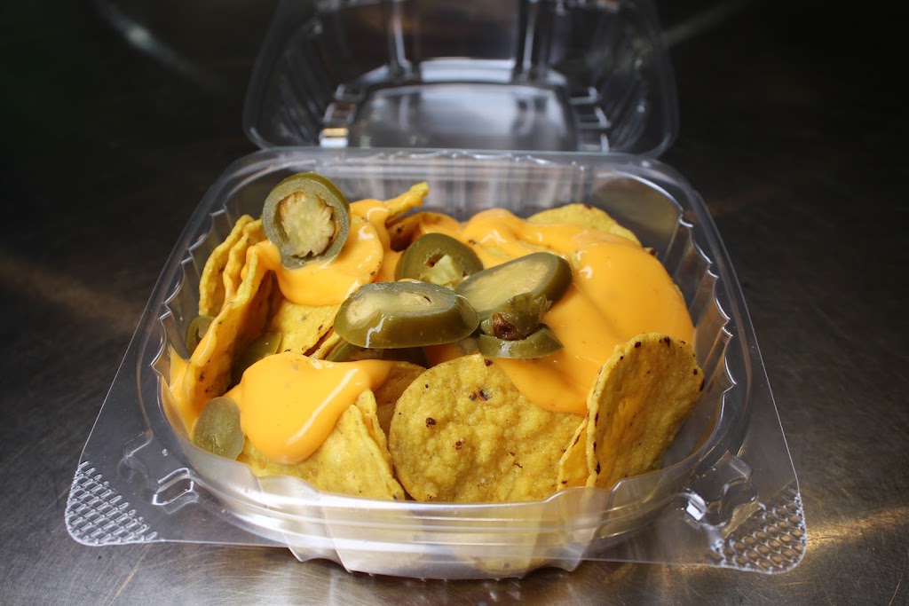 Camacho Jugos Y Elotes | restaurant | 2003 IL-19, Hanover Park, IL 60133, USA | 6308556604 OR +1 630-855-6604