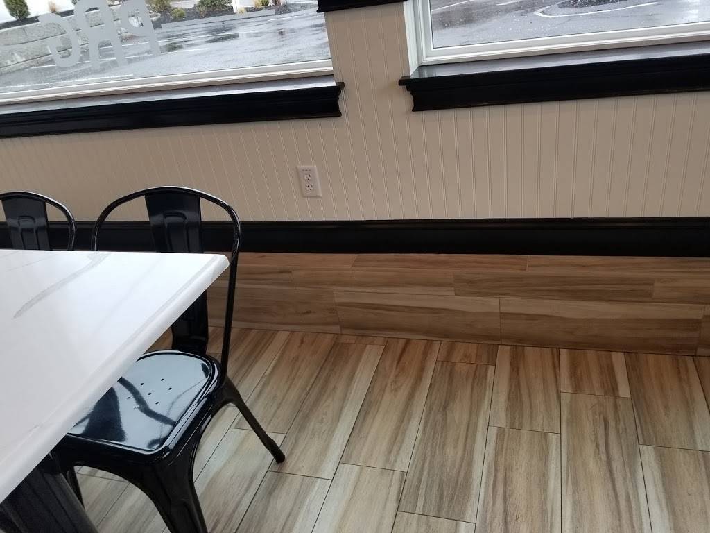 Rizzo’s Pizza | restaurant | 81 S Main St, Middleton, MA 01949, USA | 9783041877 OR +1 978-304-1877