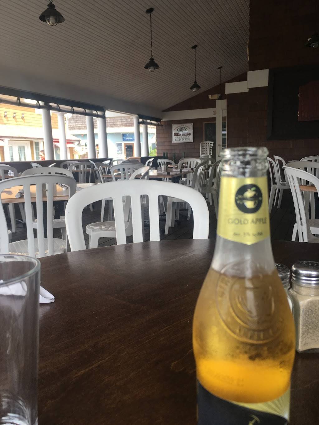 Bocce Beach | restaurant | 927 Evergreen Walk, Ocean Beach, NY 11770, USA | 6315838100 OR +1 631-583-8100