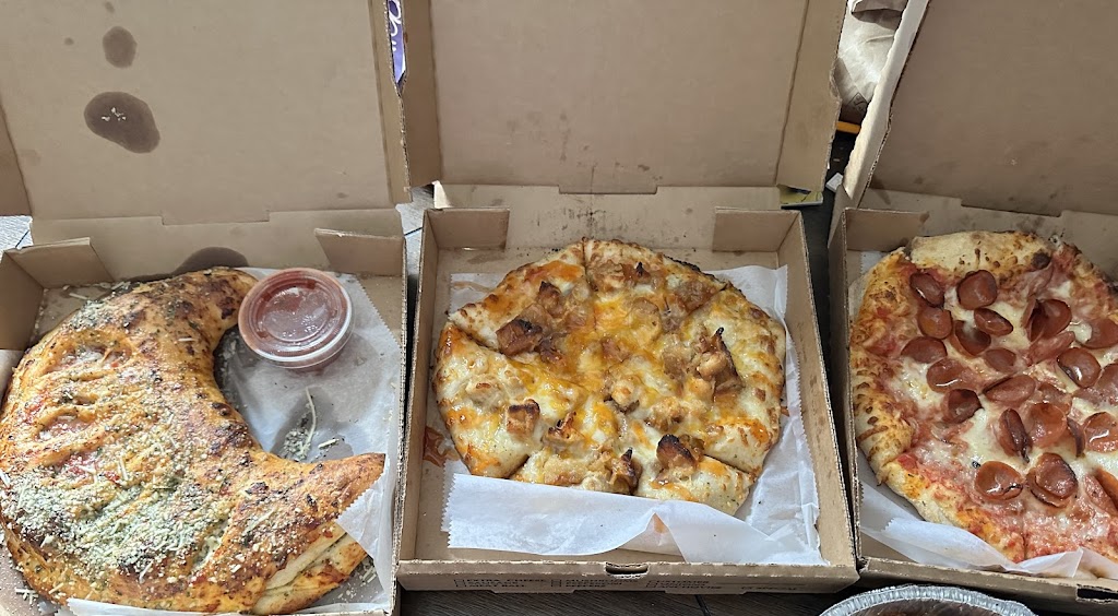 The Pizza Cutters | restaurant | 3712 New Ct Ave, Syracuse, NY 13206, USA | 3154555111 OR +1 315-455-5111