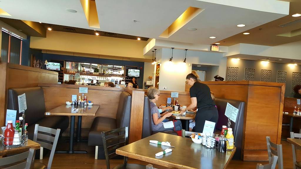 Richis Diner | restaurant | 15609 W Bell Rd Suite 100, Surprise, AZ 85374, USA | 6235561733 OR +1 623-556-1733